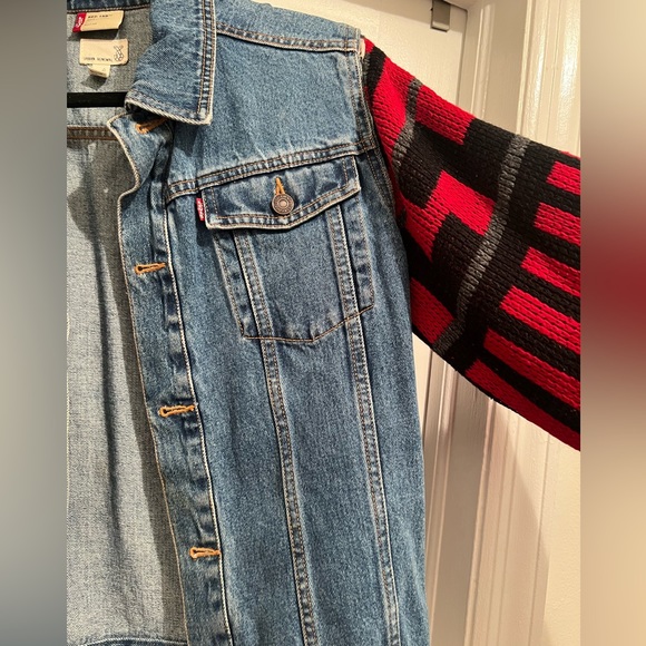 Levi's Urban Renewal Denim Jacket - Picture 3 of 7